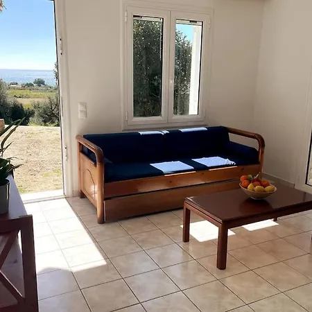 Gemuetliches Apartment 2 Bis 3 Personen Ueberdachte Terrasse Finikounda 公寓