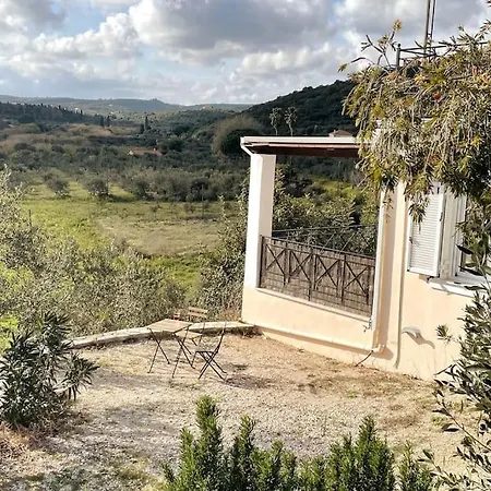Gemuetliches 2 Bis 3 Personen Ueberdachte Terrasse * Finikounda