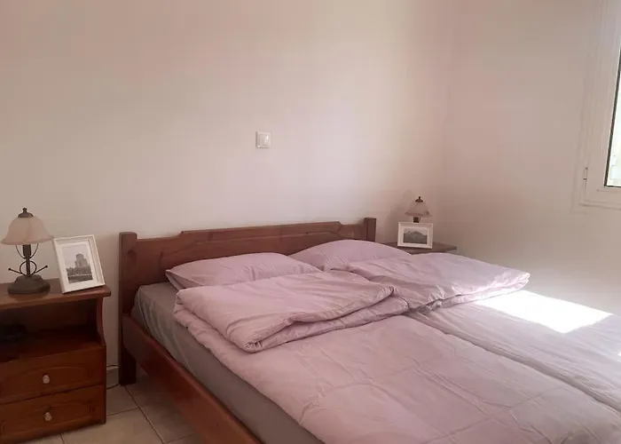 Gemuetliches 2 Bis 3 Personen Ueberdachte Terrasse * Φοινικούντα